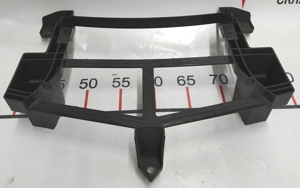 6 Soporte de consola central (plástico) Tesla Model X 1055316-00-D